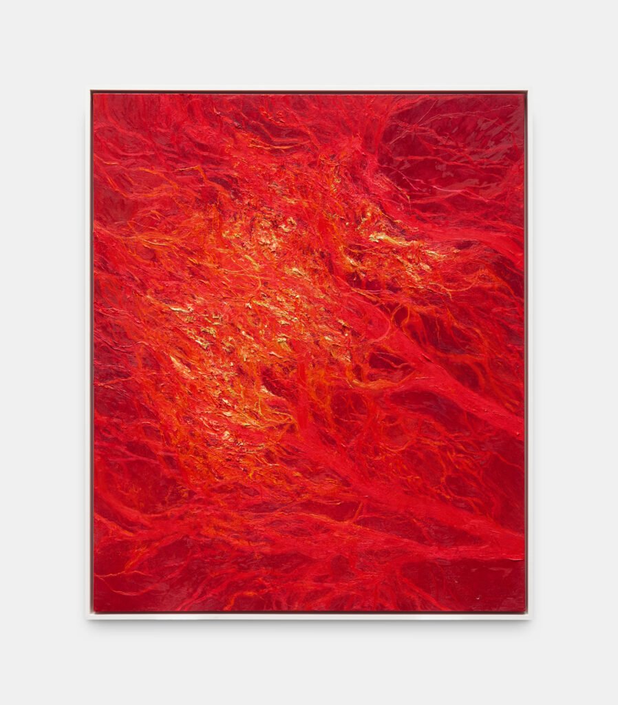 Alight III, 2025
Oil on canvas
120 x 100 cm
47.2 x 39.4 in
Framed: 124 x 104 cm (48.8 x 40.9 in)